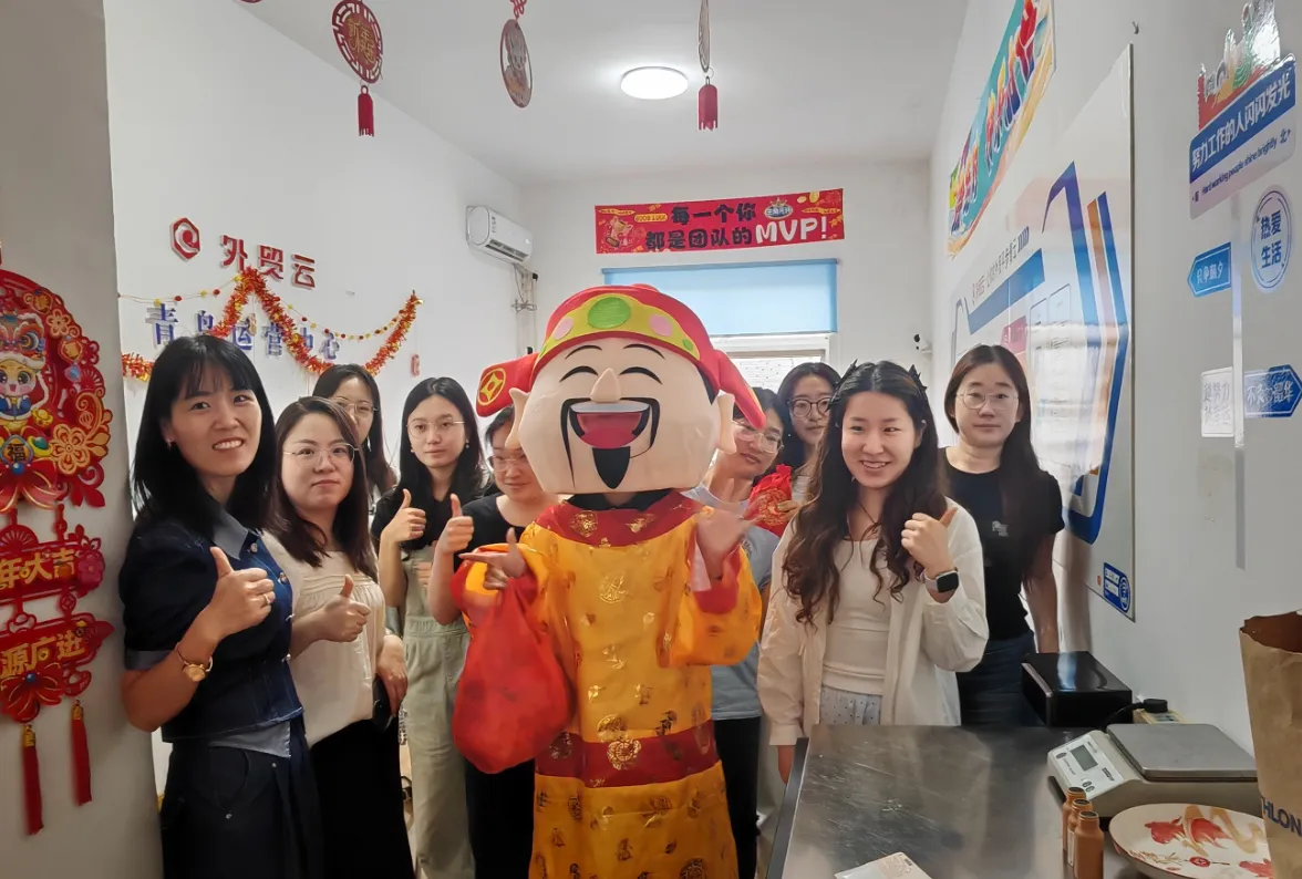 Zemeiji celerates festival бог на богатството